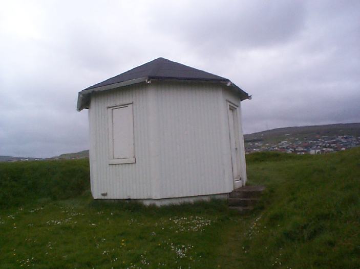 billede af det ottekantede hus